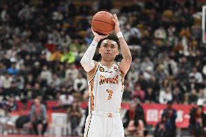 原帥：我們多多少少都有些傷病 會(huì)盡全力幫助球隊(duì)爭(zhēng)取最好成績(jī)