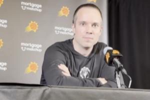 小吧問(wèn)太陽(yáng)主帥對(duì)新秀的建議 對(duì)方笑答：NBA很難 要抓住一切機(jī)會(huì)~