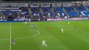 馬拉多納式進(jìn)球！皇馬女足中場(chǎng)琳達(dá)·凱塞多長途奔襲連過四人破門