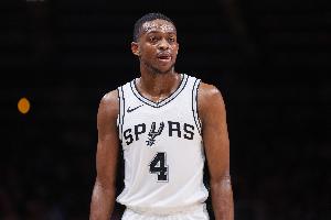 ?？怂拐勈仔悖壕褪桥Υ蚯?球隊(duì)6勝2負(fù)&我不想打亂他們的節(jié)奏