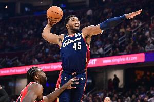 撓撓頭吧！公牛最后107秒領(lǐng)先6分 然后被騎士打出12-0攻擊波逆轉(zhuǎn)