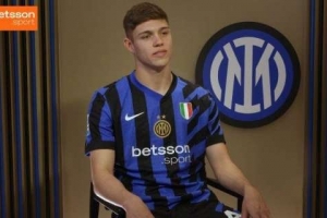 記者：國米中衛(wèi)帕拉西奧斯希望更多出場時間，他愿意冬窗外租離隊(duì)