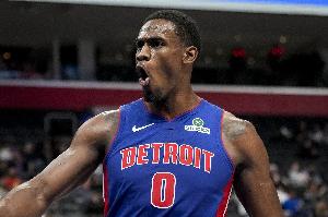 內(nèi)線統(tǒng)治力！杜倫近5戰(zhàn)場均24分13.6板&命中率70.1% 單場轟20+20