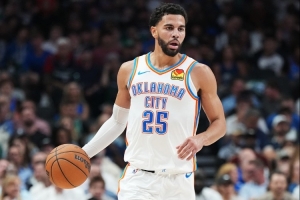 阿杰伊·米切爾談逆轉(zhuǎn)關(guān)鍵：球隊(duì)團(tuán)結(jié)一心 防守端展現(xiàn)了活力