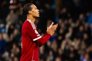 范戴克社媒鼓勵(lì)球隊(duì)：一切都會(huì)過去的，我們國際比賽日后再見