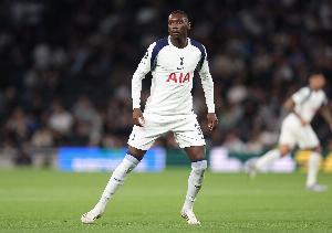 記者：如若接受手術(shù)治療，穆阿尼可能將因傷缺陣6-8周