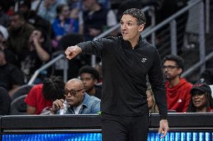 戴格諾特：我們能打不同類型切入戰(zhàn)術(shù) 想成為調(diào)動(dòng)對(duì)手協(xié)防的球隊(duì)