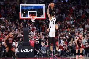 文班亞馬的死神出手；坎寧安的擔(dān)當(dāng)；謝潑德的球商