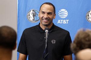 哈里森自上任以來主導(dǎo)過16次交易 目前24年西部冠軍班底只剩7人