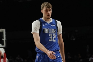 弗拉格談被拉衣服沒吹：這是個學習的時刻 不想由裁判決定勝負