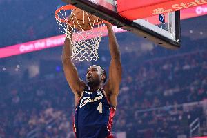 難救主！莫布里15中8拿到21分11板5助 三分4中3但罰球7中2