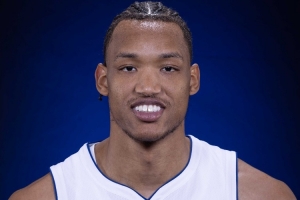 Scotto：活塞計劃與后衛(wèi)小溫德爾·摩爾簽下一份雙向合同