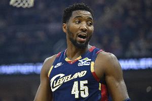 差了一點！多諾萬·米切爾三分絕殺失手 騎士熱火進入加時