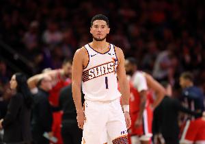 控衛(wèi)！太陽主帥：布克是出色的組織者 他是我們進攻體系的核心