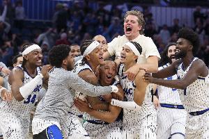 刺激！開拓者11-0反超&班凱羅連丟關(guān)鍵三罰 豬哥失誤成就貝恩絕殺