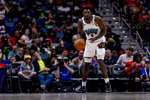 挖坑太大！灰熊1分鐘飆3記三分轟10-0 三節(jié)打完仍落后尼克斯21分