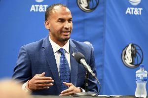 你等著我給你打就完了！隊記：哈里森剛上任時電話經(jīng)常打不通