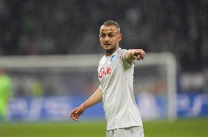 經(jīng)紀人：我說洛博特卡想離隊只是在開玩笑，孔蒂和他關(guān)系就像父子