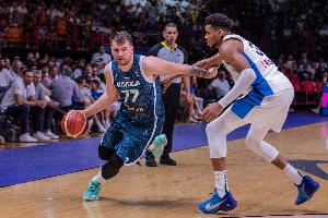 主動聯(lián)系湖人！Shams：獨行俠本能用東契奇換7-8首輪 甚至換字母