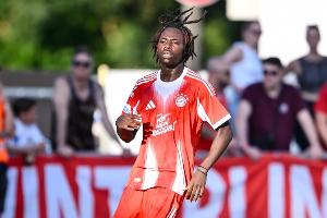 圖片報(bào)：拜仁17歲小將因違反夜間管理?xiàng)l例，被送回老東家