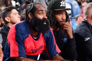 快船若重建哈登和小卡留誰(shuí)？白巧克力：哈登 因?yàn)樗麜?huì)打82場(chǎng)