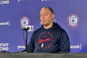 盧：更衣室現(xiàn)在沒(méi)問(wèn)題 管理層鼓勵(lì)我“你之前做到過(guò)今年你也行”