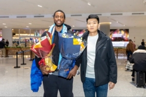 歡迎泰隆·華萊士！新疆伊力特男籃外援集結(jié)完畢