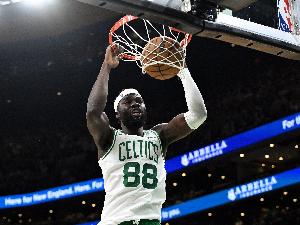 真好用！科塔順下雙手大猩猩空接暴扣