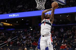 戰(zhàn)舊主！惠特摩爾反擊快下雙手暴扣