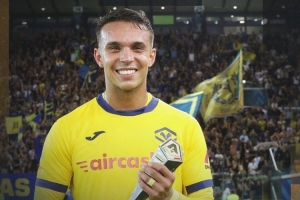 佩杜拉：國(guó)米那不勒斯羅馬有意前鋒吉奧瓦尼，維羅納要價(jià)1500萬(wàn)歐