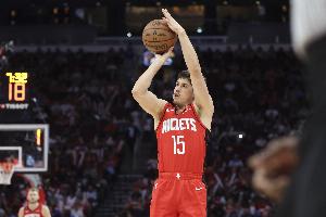 謝潑德：我在各方面越來越適應 隊友們一直鼓勵我 防守也強硬了