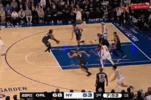 想往哪里逃！哈特溜底線試圖反籃 薩格斯身后瞅準(zhǔn)血腥釘板大帽！