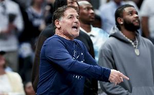 TA：庫班過去幾個月多次警告杜蒙 稱哈里森將球隊(duì)引向錯誤的方向