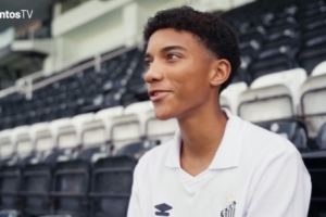 巴西媒體：西班牙人隊(duì)接觸小羅比尼奧的經(jīng)紀(jì)人和母親，進(jìn)行咨詢(xún)