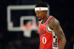 弗蘭克：比爾覺得讓球隊(duì)失望了 他本期望打出一個(gè)非常出色的賽季