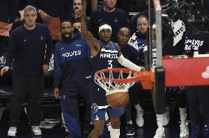 麥丹：防守回暖是因?yàn)槠磩?我們有能力回到聯(lián)盟防守第一的水準(zhǔn)