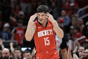 三分8中5！媒體人：謝潑德投射產效挺嚇人的 配得上繼續(xù)加時間