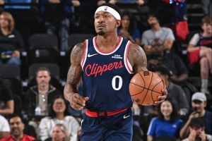 解說：比爾每場掙83.3萬&還領買斷的幾千萬 快船損失兩個鮑科比