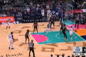 文班連續(xù)追防庫里8秒不失位！美媒：他竟然能跟上 令人震驚??