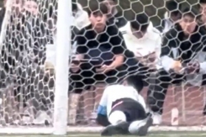 當(dāng)事人回應(yīng)人進(jìn)球沒(méi)進(jìn)：我是校隊(duì)主教練，臨近比賽結(jié)束沒(méi)體力了