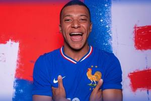 高盧雄雞昂首晉級！法國提前一輪直通2026世界杯 連續(xù)8屆進(jìn)世界杯