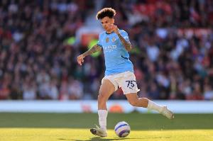 21歲前上演英格蘭首秀，奧賴?yán)堑诹蛔龅竭@點(diǎn)的曼城球員