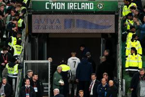 輸球+染紅停賽，年近41歲的C羅很可能已經踢完生涯最后一場世預賽