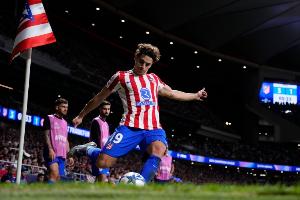 每體：巴薩在轉(zhuǎn)會(huì)市場(chǎng)上尋找中鋒，人選含小蜘蛛、凱恩、吉拉西等