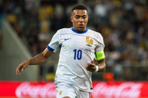 對姆總有何期待？姆巴佩連續(xù)3屆征戰(zhàn)世界杯 19歲奪冠23歲決賽超神