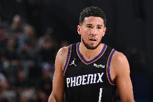 沒(méi)想到吧？太陽(yáng)本賽季前13場(chǎng)8勝5負(fù) 而上賽季前13場(chǎng)9勝4負(fù)