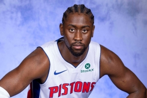 打嗨主場！勒韋爾單挑命中高難度撤步三分