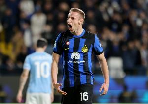 記者：在安古伊薩受傷后，那不勒斯將引援目光望向弗拉泰西