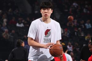 不甚理想！楊瀚森半場9中3拿6分5板 正負(fù)值-25全場最低