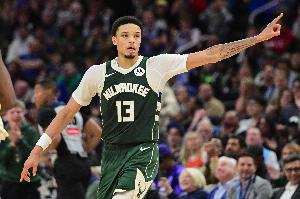 神奇不在！羅林斯11中4拿到10分1板3助2斷 正負(fù)值-22